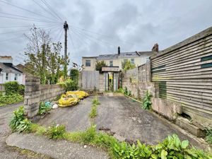 Photo 7- click for photo gallery